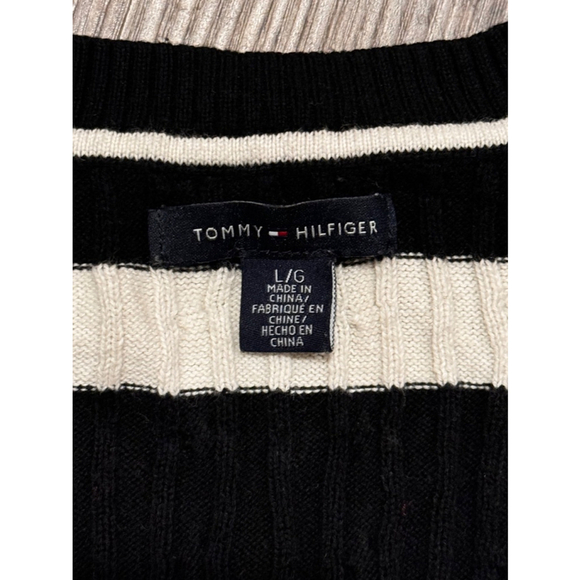 Tommy Hilfiger Women’s Black & White Striped Ribbed Slim Fit Sweater Siz…​​ - Picture 7 of 7